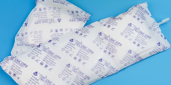 海運(yùn)防潮選對(duì)它！氯化鈣干燥條